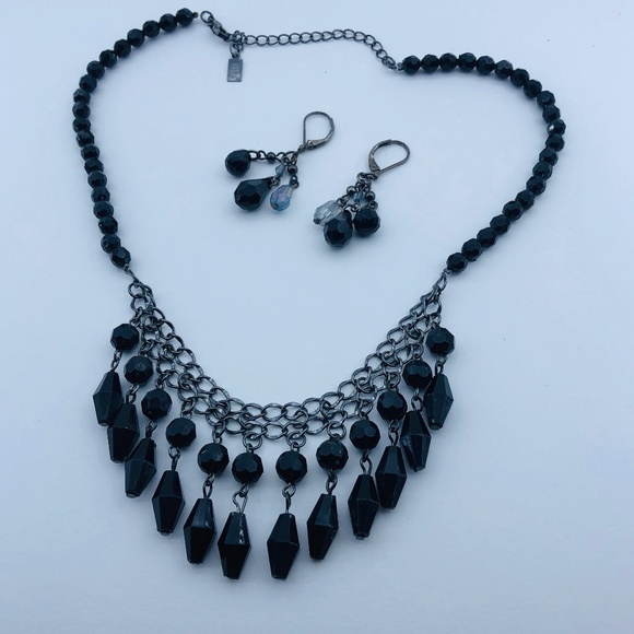 1928 Black Statement Necklace & Earring Set - Picture 2 of 6